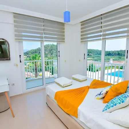 Ela, Royal Links,sarigerme וילה