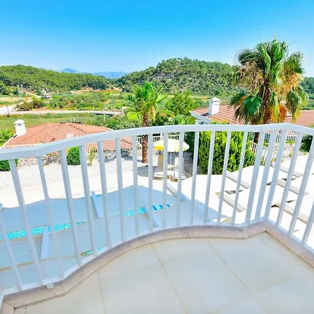 Ela, Royal Links,sarigerme *