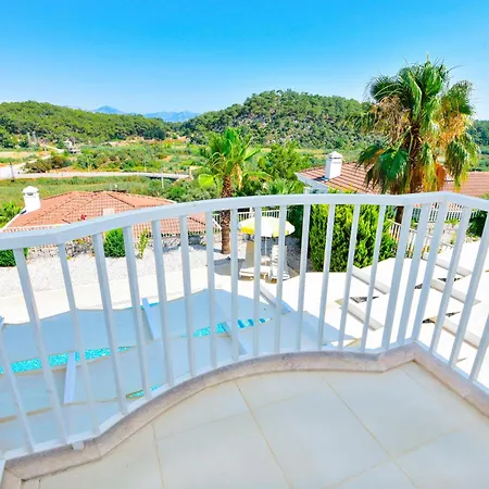 Ela, Royal Links,sarigerme *